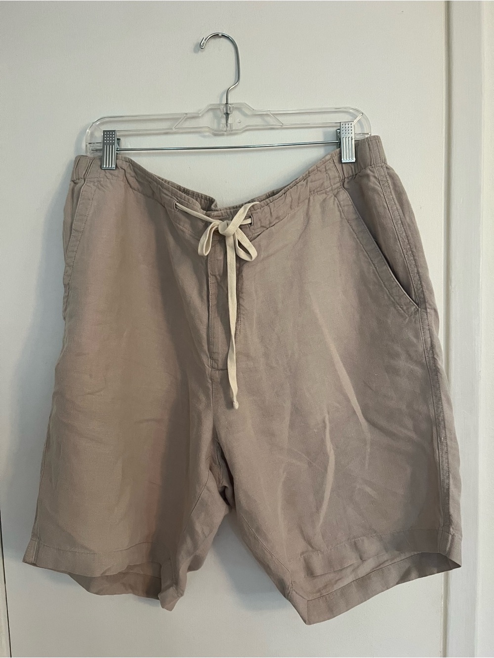 Vince Men's Taupe Drawstring Hybrid Shorts